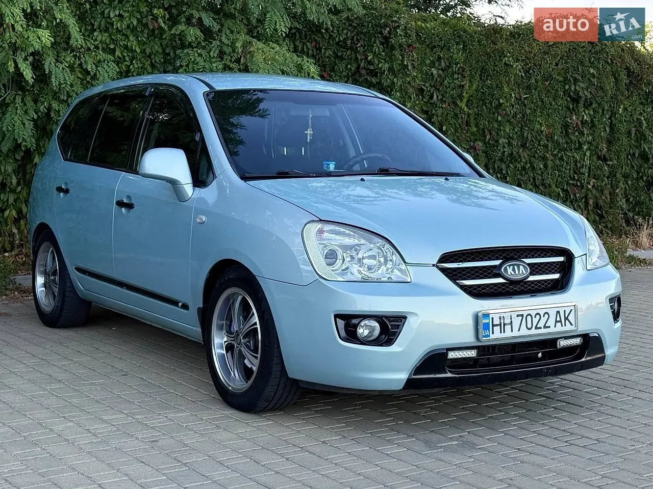 Kia Carens
