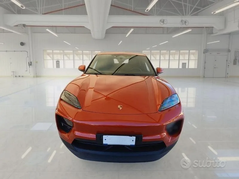 Porsche Macan 2025 photo 2