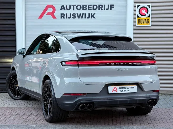 Porsche Cayenne 2023 photo 3