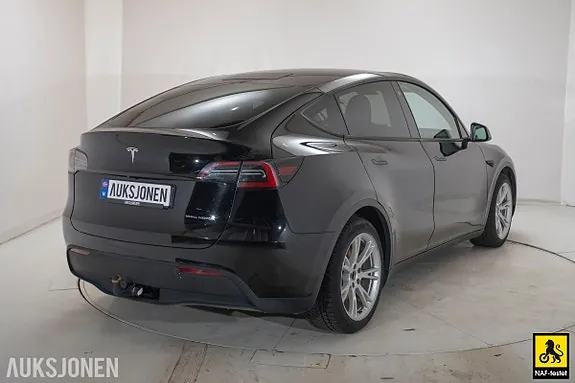 Tesla Model Y 2023 photo 4