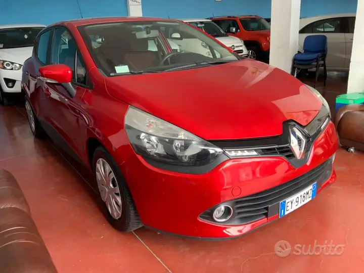 Renault Clio 2015 photo 2