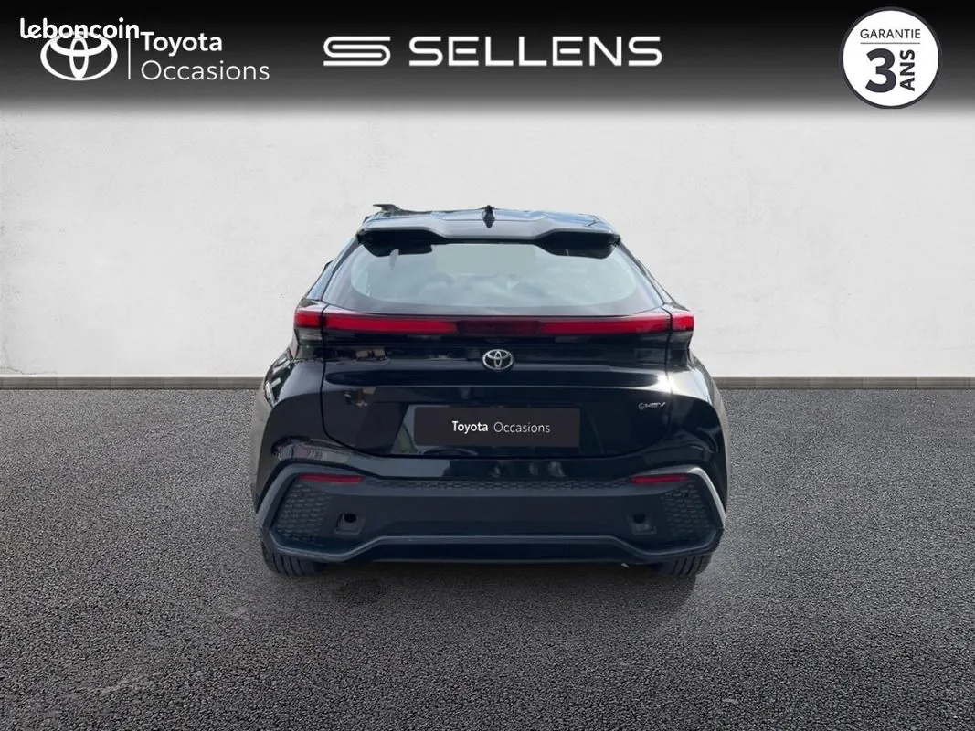 Toyota C-Hr 2025 photo 4
