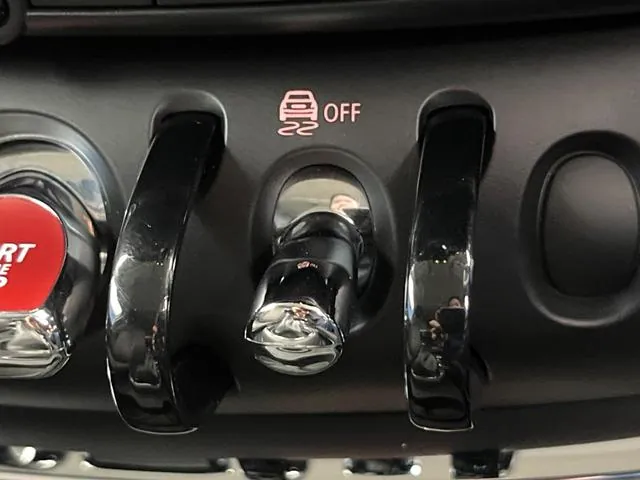 Mini Cooper D 2017 photo 5