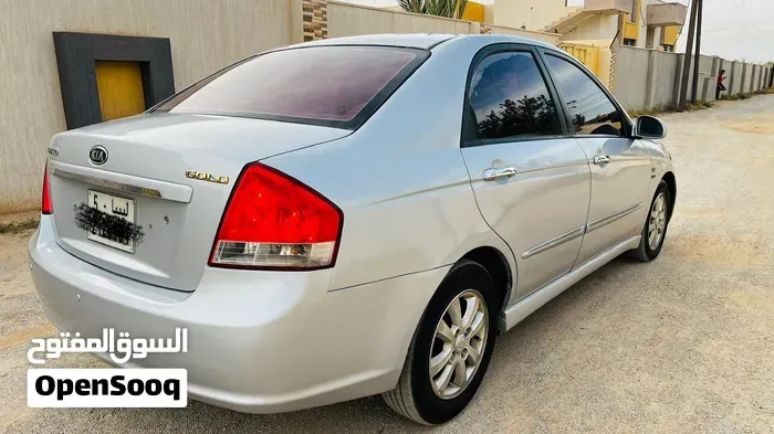 Kia Cerato 2007 photo 2