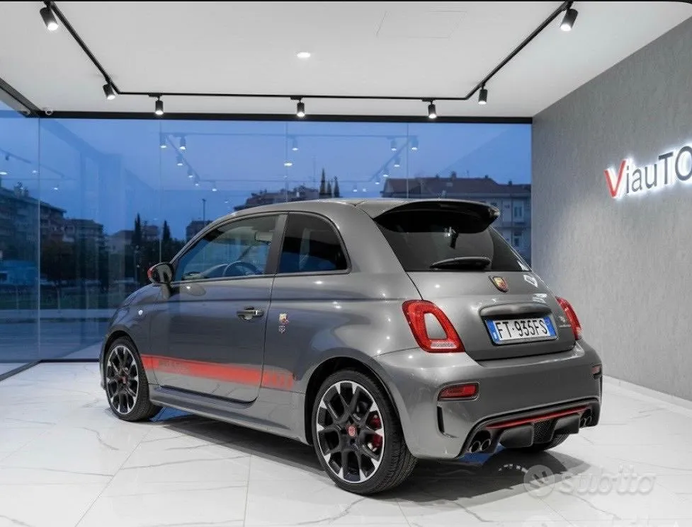 Abarth 595 2018 photo 3
