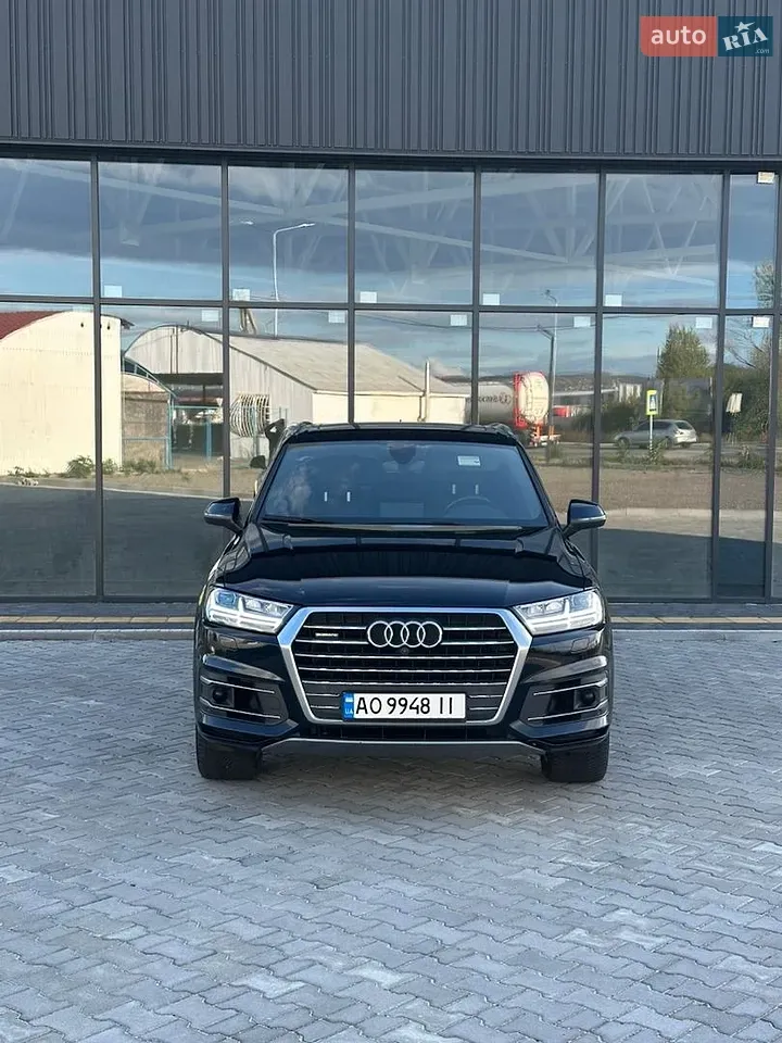 Audi Q7 2017 photo 3
