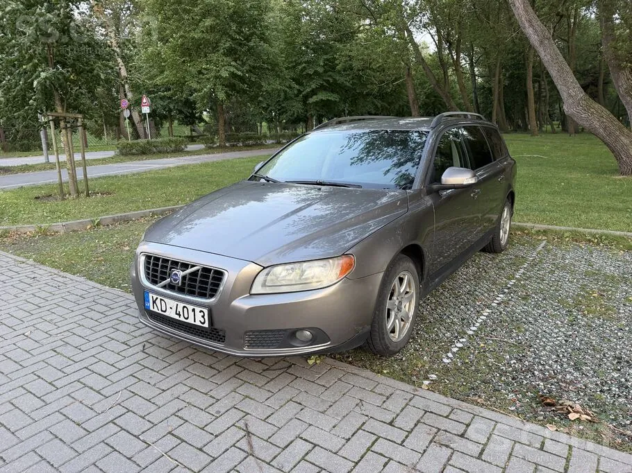 Volvo V70 2008 photo 2