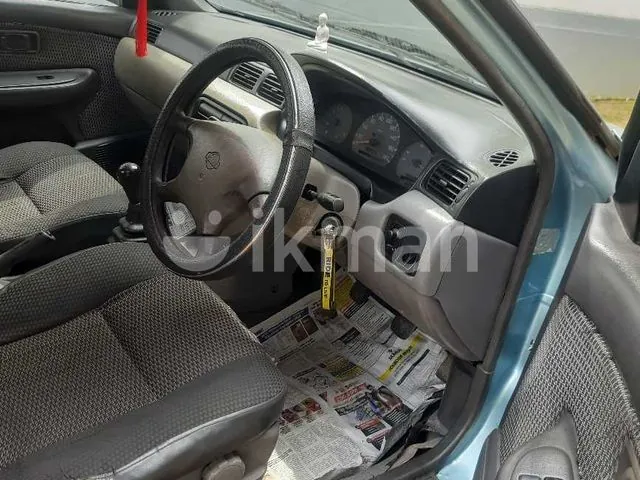 Nissan Sunny 1995 photo 2