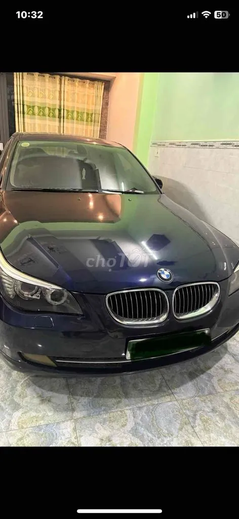 BMW 520I