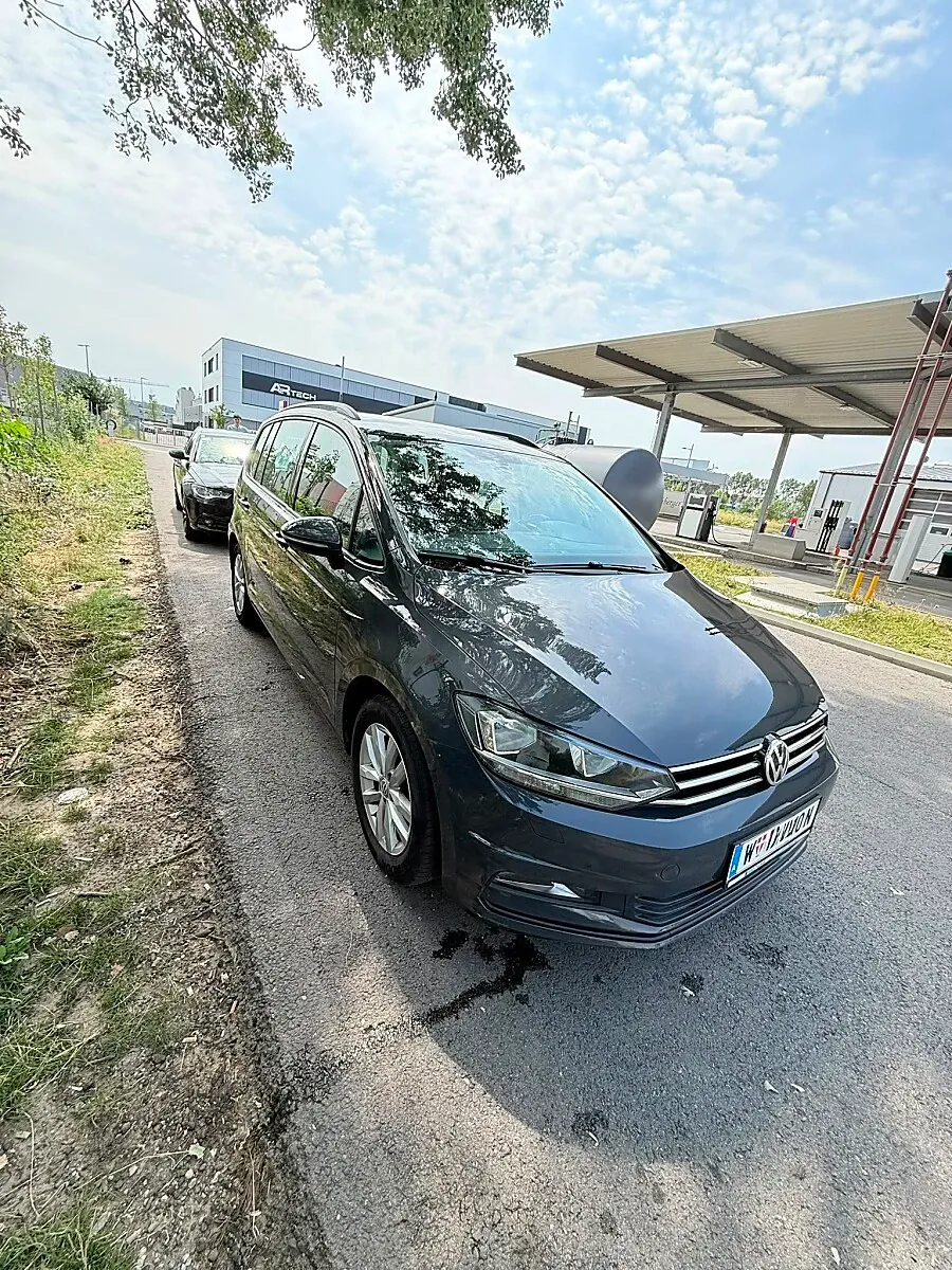 Volkswagen Touran 2016 photo 3