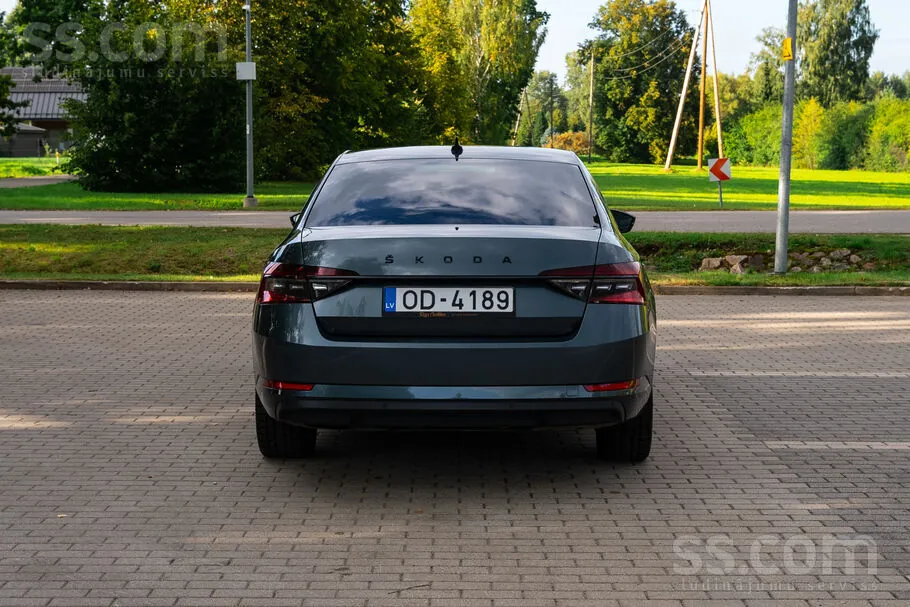 Skoda Superb 2021 photo 5