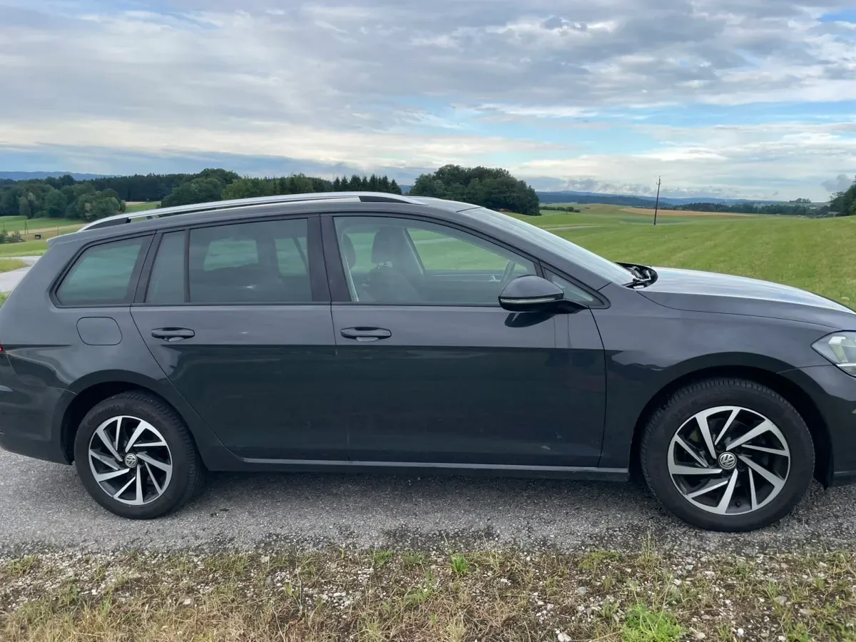 Volkswagen Golf 2019 photo 3