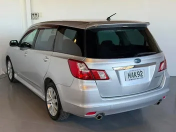 Subaru Exiga 2009 photo 5
