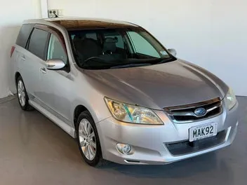 Subaru Exiga 2009 photo 2