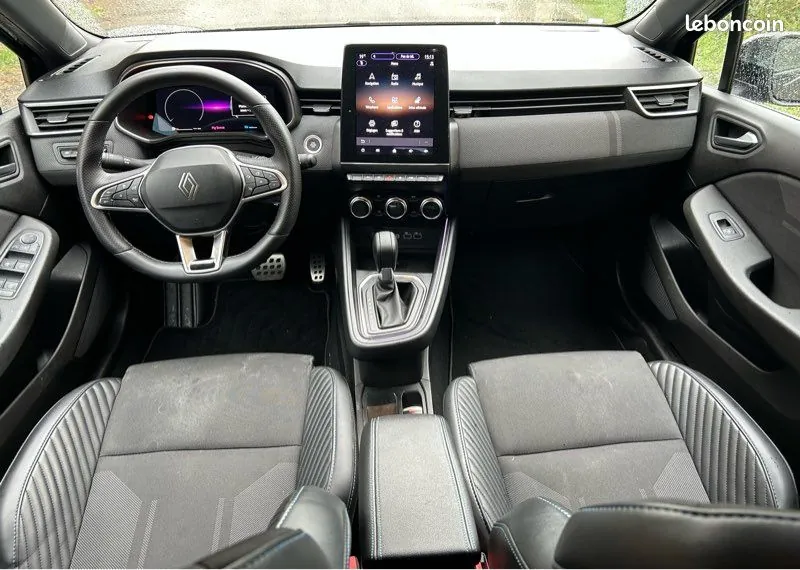 Renault Clio 2025 photo 2