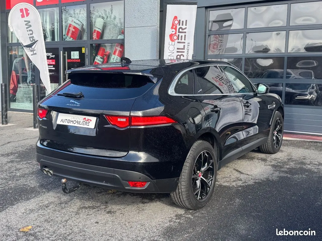 Jaguar F-Pace 2016 photo 5