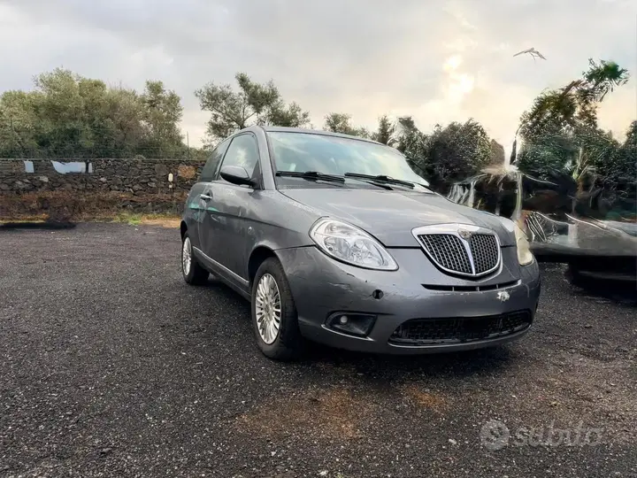 Lancia Ypsilon 2009 photo 2