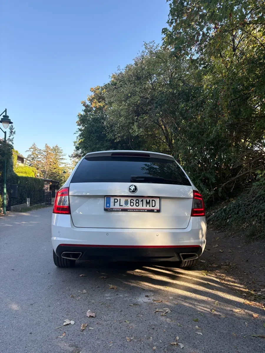 Skoda Octavia 2013 photo 3