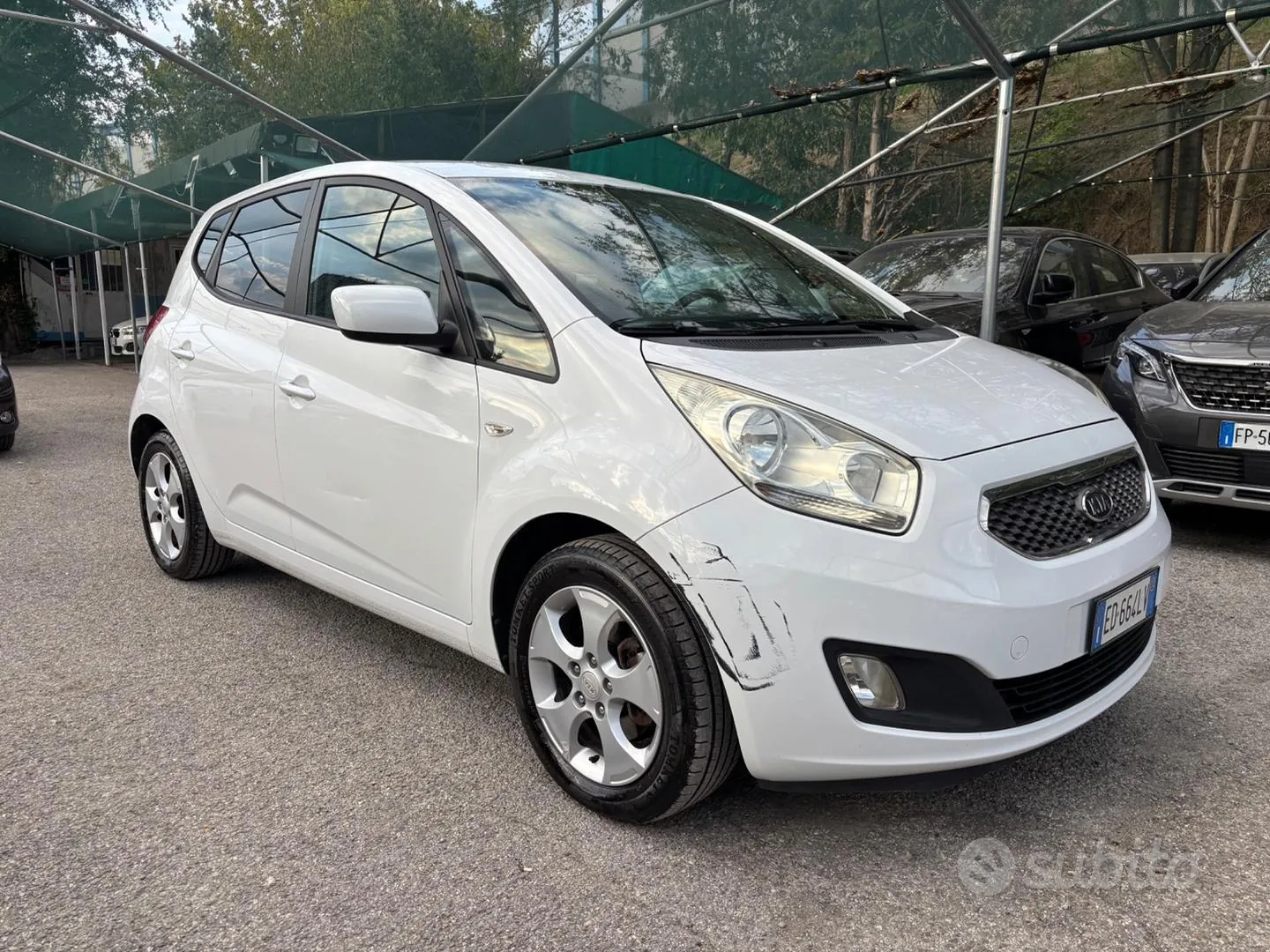 Kia Venga 2010 photo 3