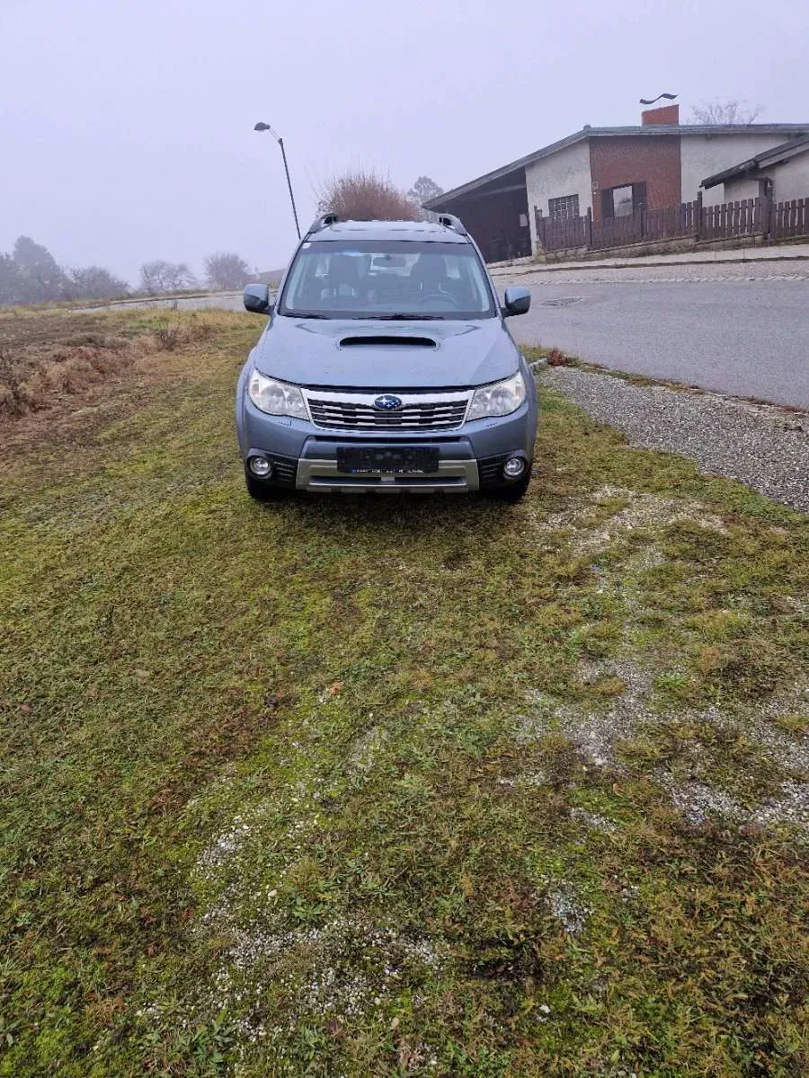Subaru Forester 2009 photo 2