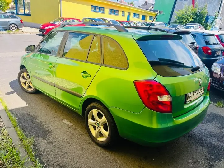 Skoda Fabia Combi 2012 photo 4