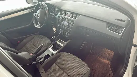 Skoda Octavia 2015 photo 3