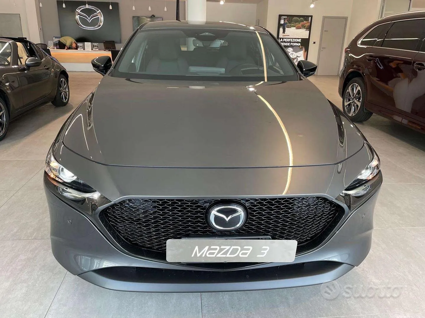 Mazda 3 2023 photo 2