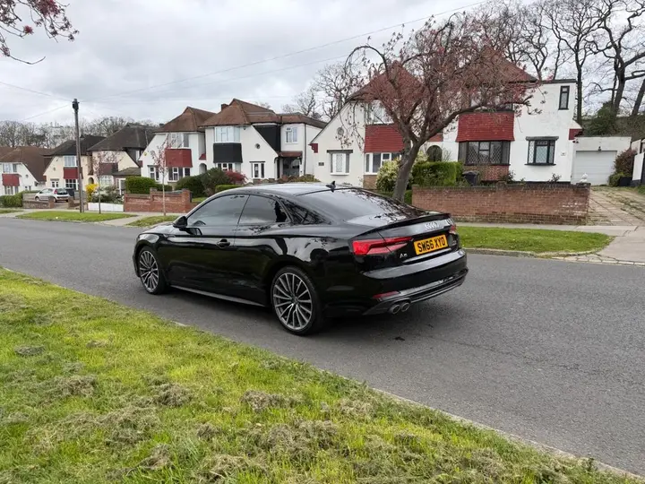 Audi A5 2017 photo 4