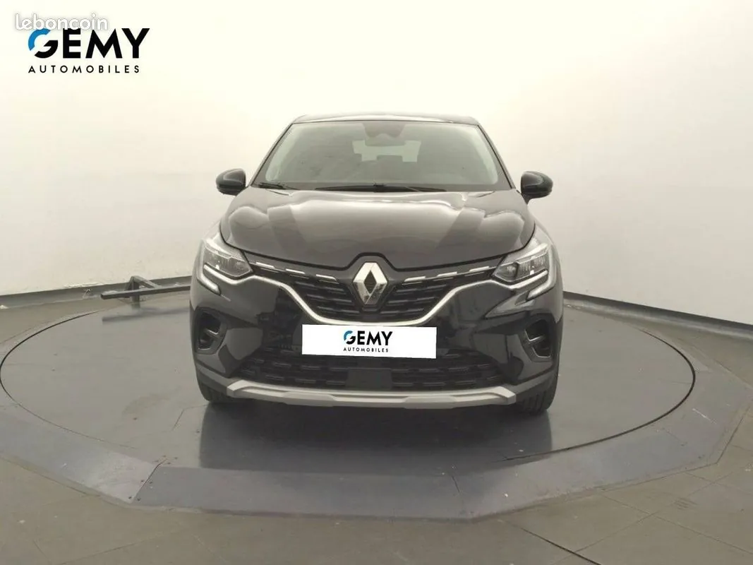 Renault Captur 2024 photo 2