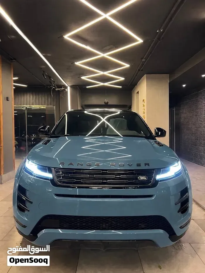 Land Rover Range Rover Evoque 2026 photo 2