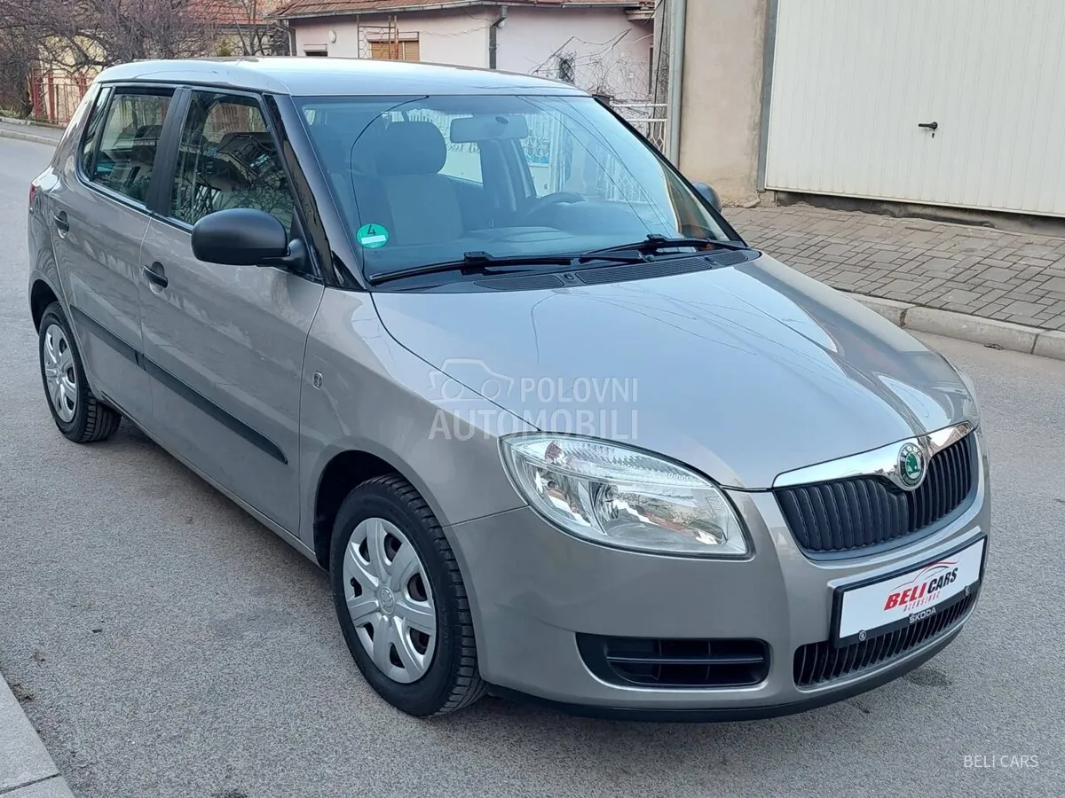 Skoda Fabia 2009 photo 4