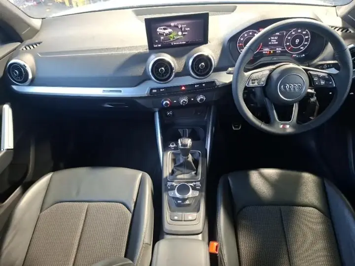 Audi Q2 2023 photo 3