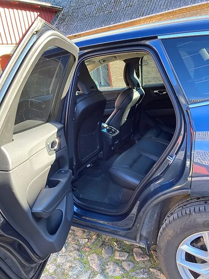 Volvo Xc60 2019 photo 4