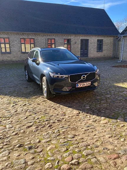 Volvo Xc60 2019 photo 2