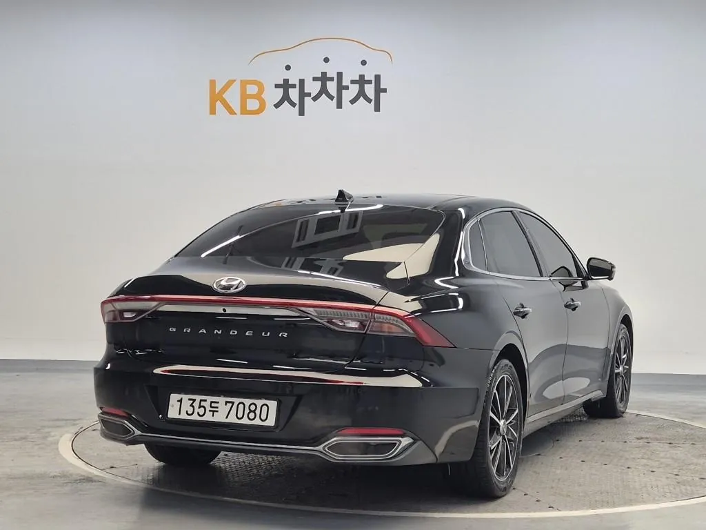 Hyundai Grandeur 2022 photo 3