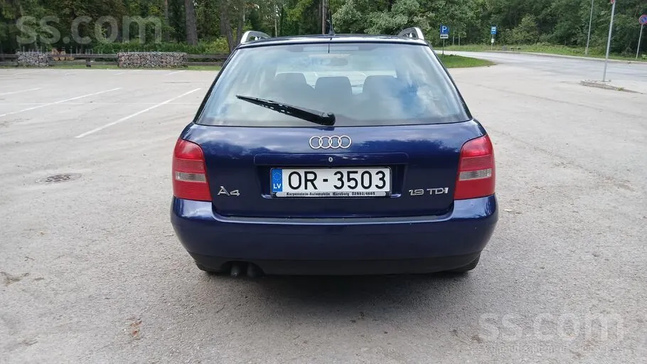 Audi A4 1999 photo 4