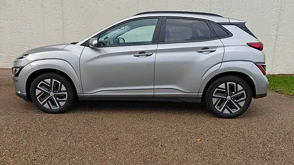 Hyundai Kona 2022 photo 2