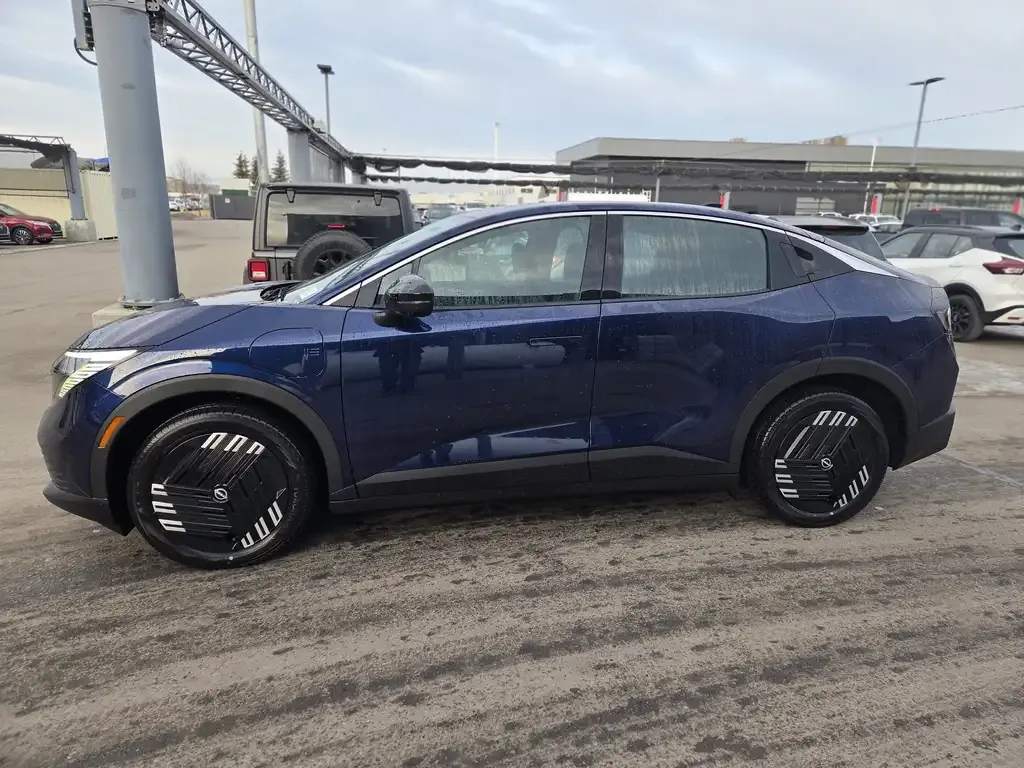 Nissan Leaf 2027 photo 2