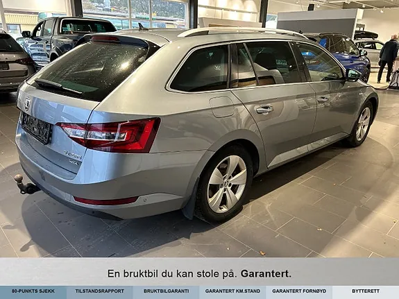 Skoda Superb 2016 photo 5