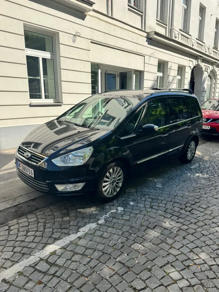 Ford Galaxy 2012 photo 3