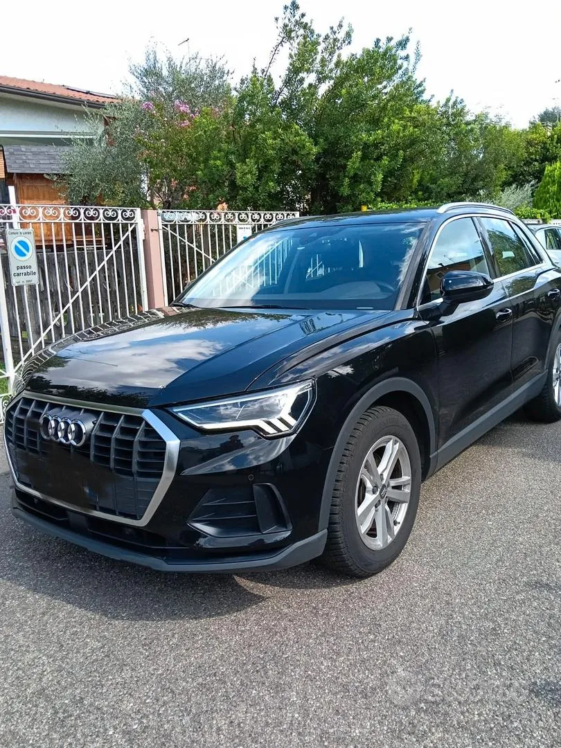 Audi Q3 2019 photo 2