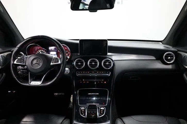 Mercedes-Benz Amg Glc 2018 photo 2