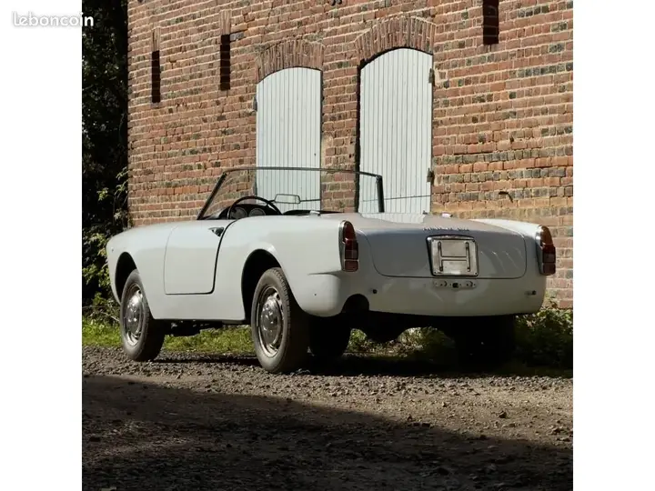 Alfa Romeo Spider 1963 photo 3