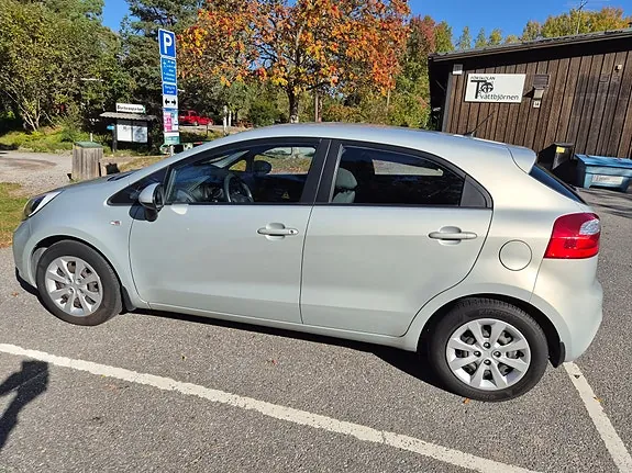 Kia Rio 2012 photo 4