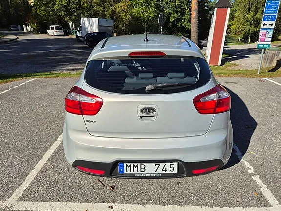 Kia Rio 2012 photo 5