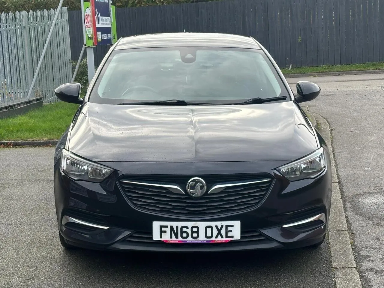 Vauxhall Insignia 2018 photo 2