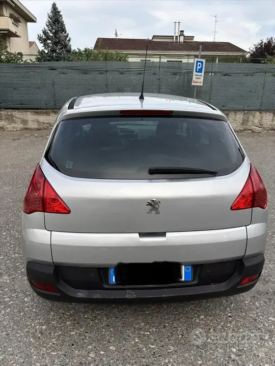 Peugeot 3008 2011 photo 2