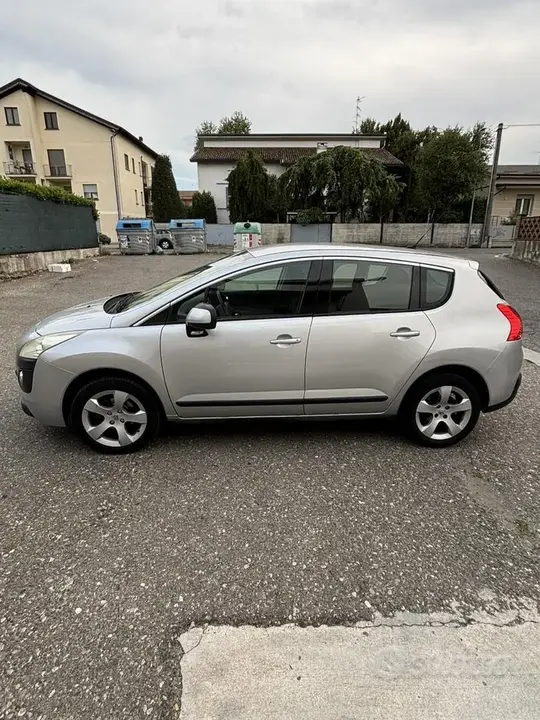 Peugeot 3008 2011 photo 3