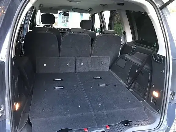 Ford Galaxy 2011 photo 5