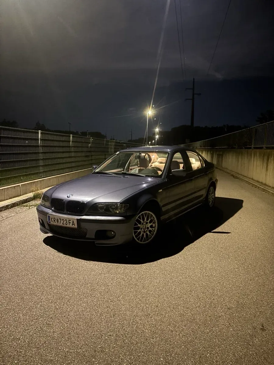 BMW 3 Series 2003 photo 2